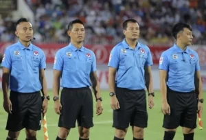 Vai Trò Trợ Lý Trọng Tài Bóng Đá Trong Việc Đảm Bảo Công Bằng